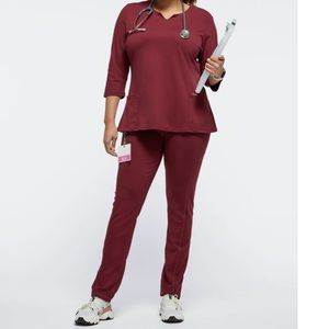 Jaaanuu Burgundy scrub set